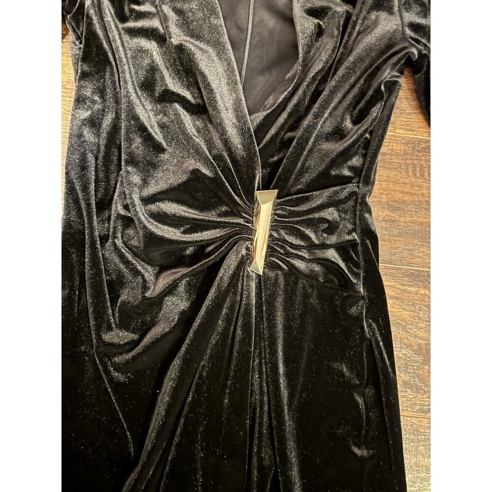 NWT Calvin Klein Black Wrap Velvet Dress Size 4 - Picture 3 of 7